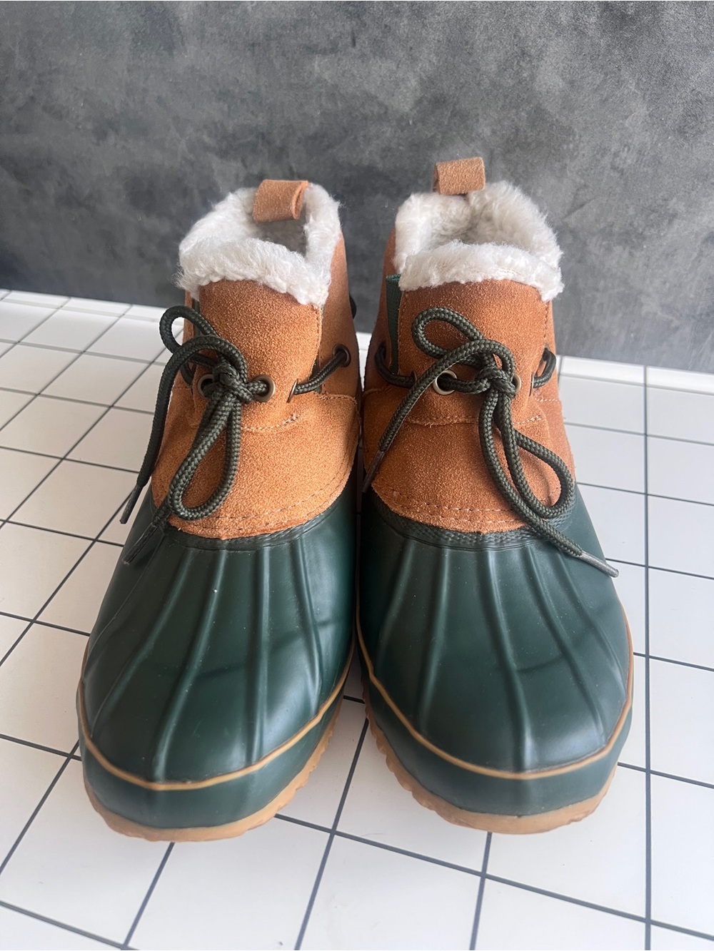 Khombu Brown and Green Winter Ankle Boots NWOT Size 7
